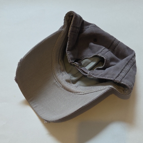 AMERICAN EAGLE Outfitters Charcoal Cap with Eagle Design - Picture 2 of 2